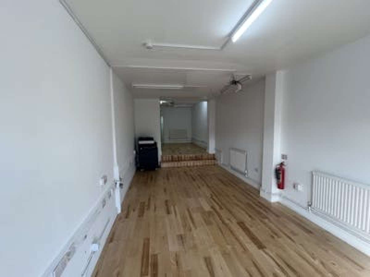 Office in Brockley - photo 4