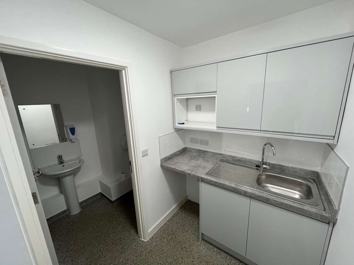 Office in Belper - photo 3