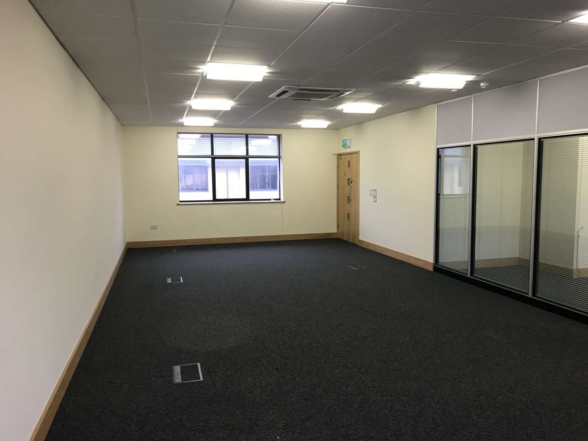 Office in Derby - photo 3