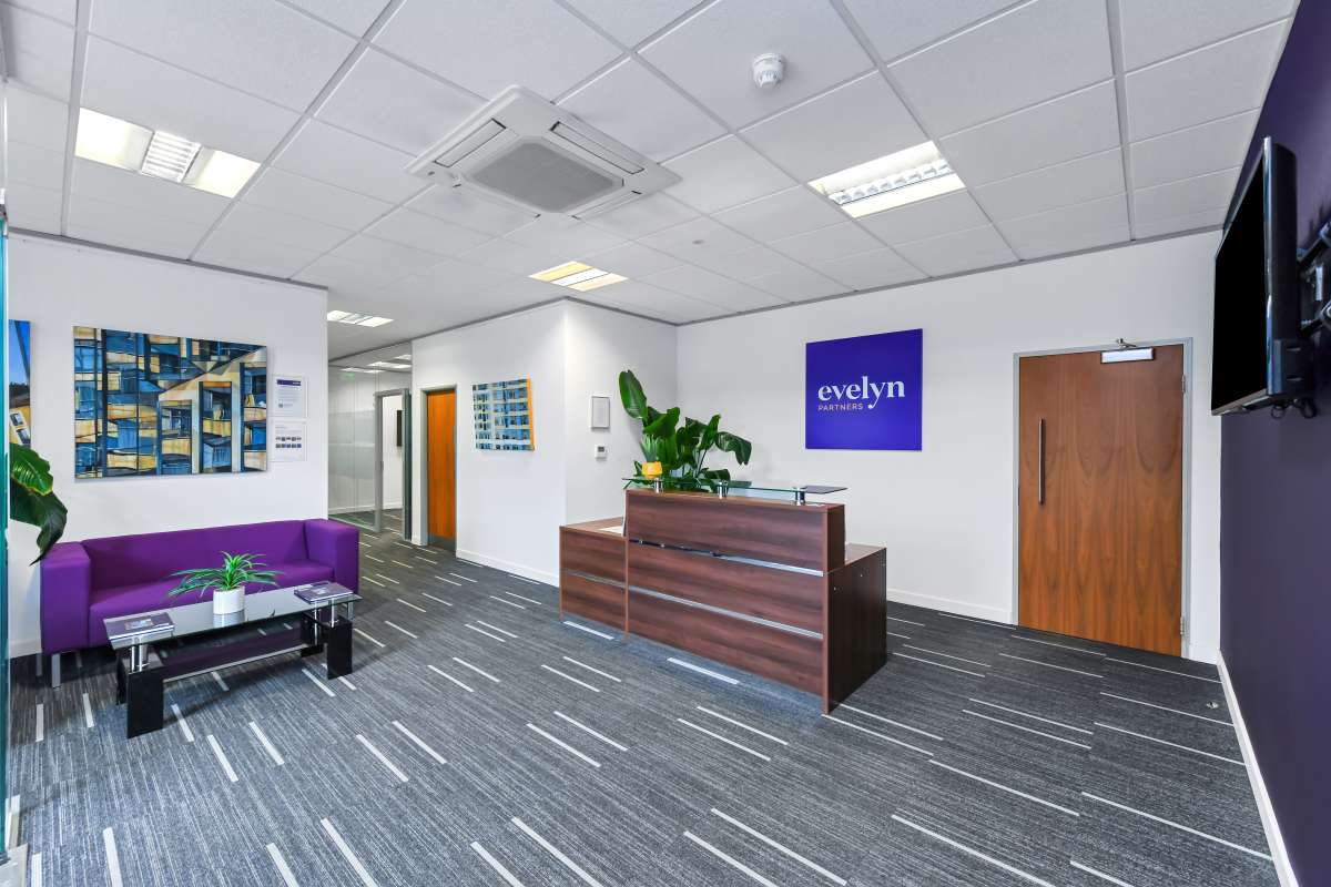 Office in Riverside Retail Park - photo 4