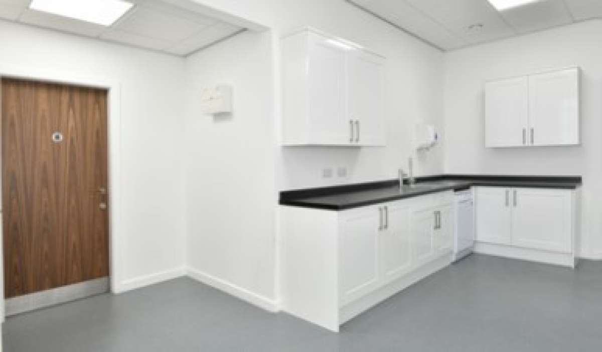 Office in Gloucester - photo 4