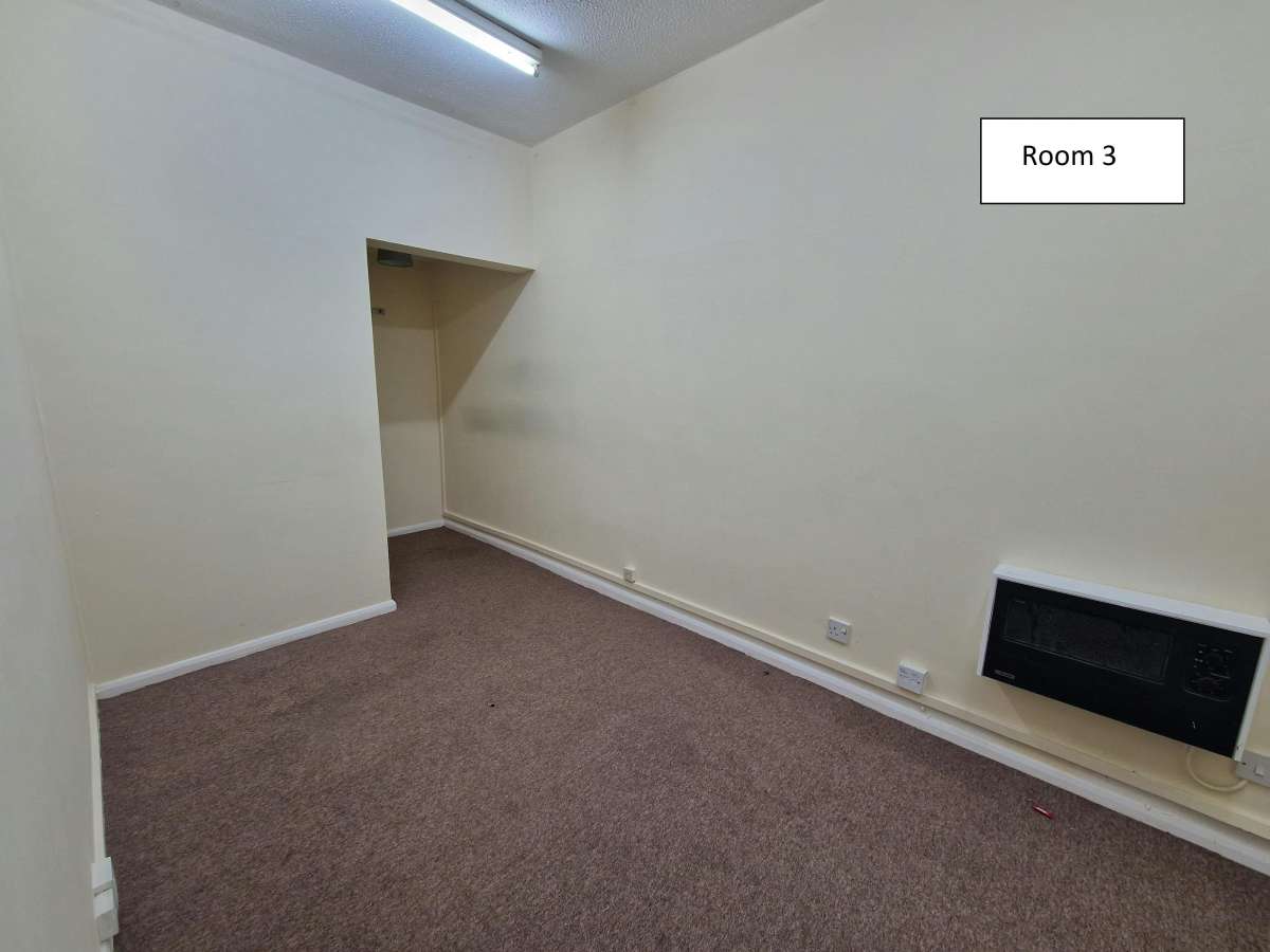 Office in Waterlooville - photo 3