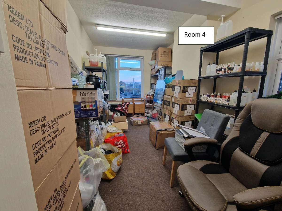 Office in Waterlooville - photo 4