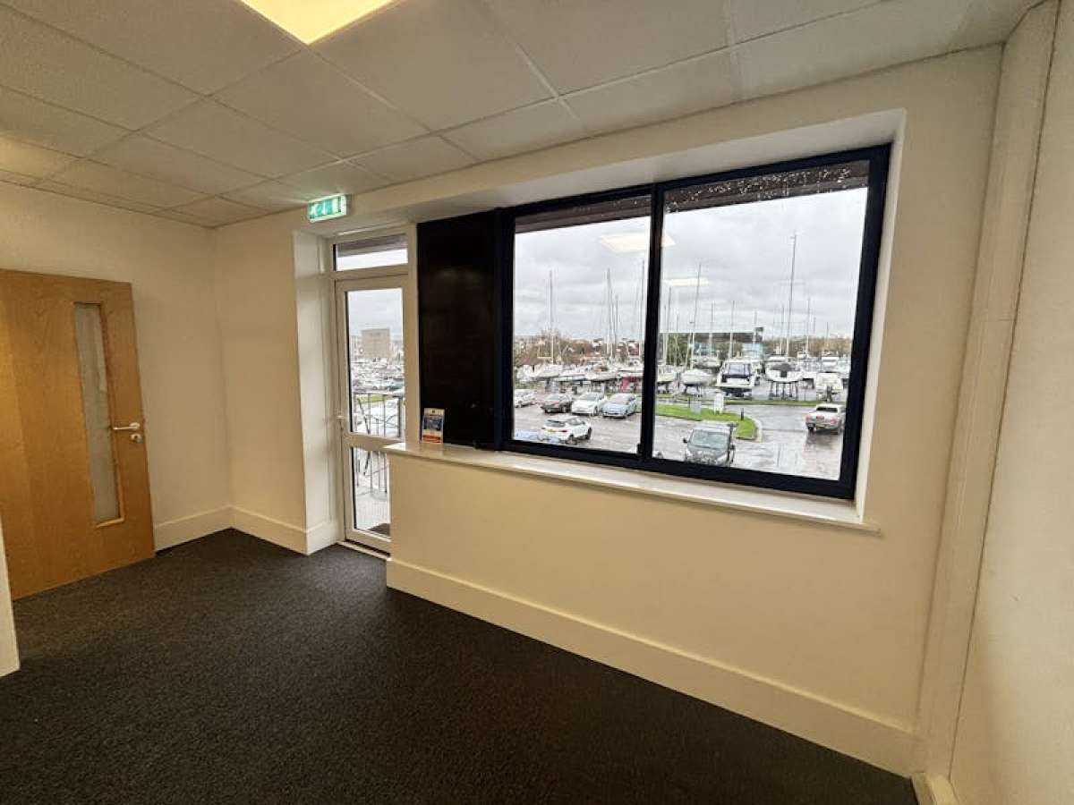 Office in Portsmouth - photo 2