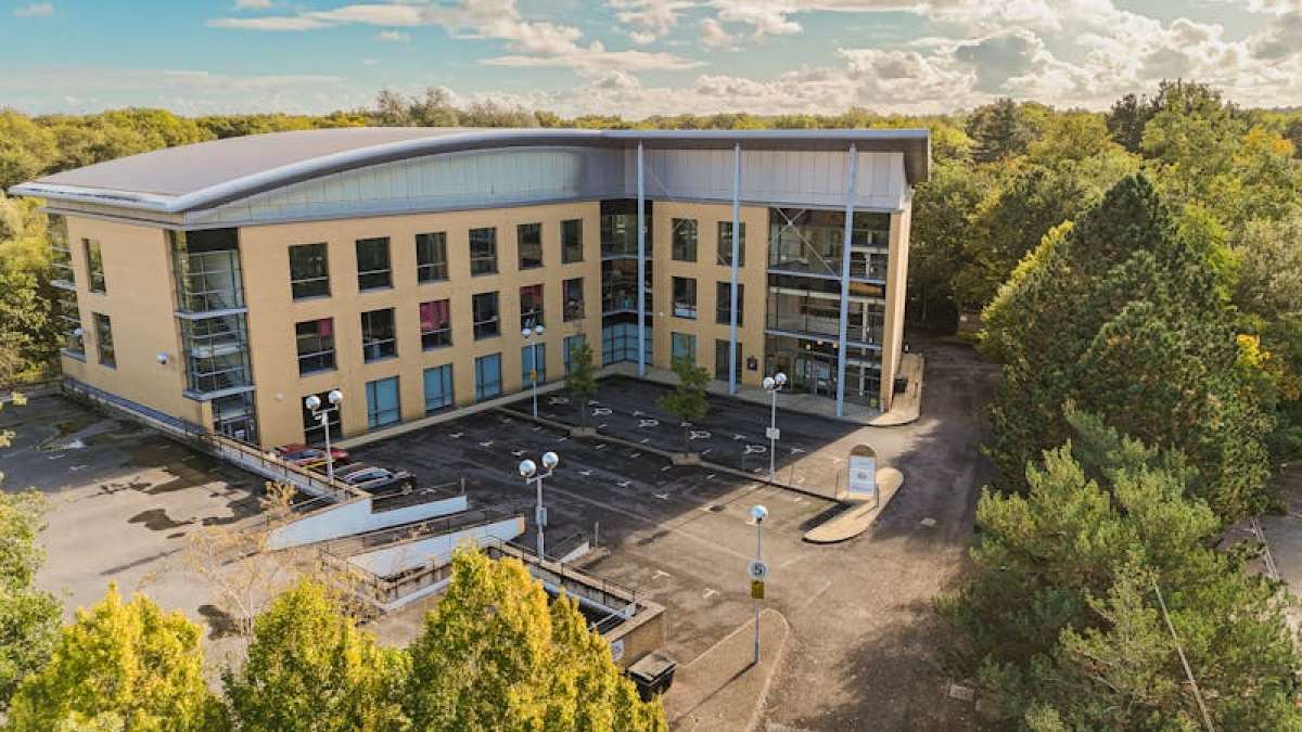 Office in Fleet - photo 3