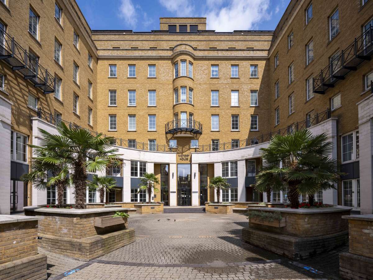 Office in Brighton - photo 3