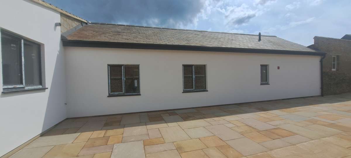 Office in Heath And Reach - photo 3