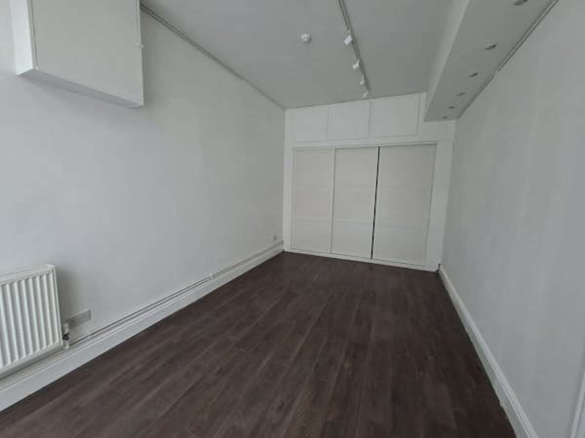 Office in Sheffield - photo 3