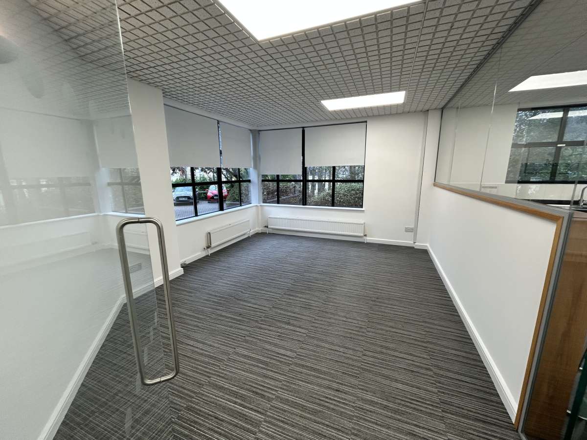 Office in Bath - photo 3