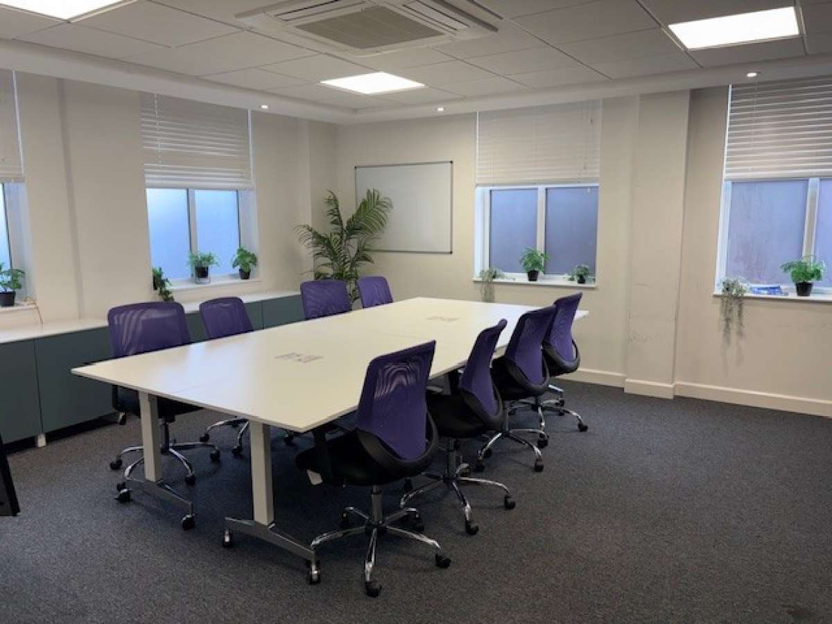 Office in Bournemouth - photo 4