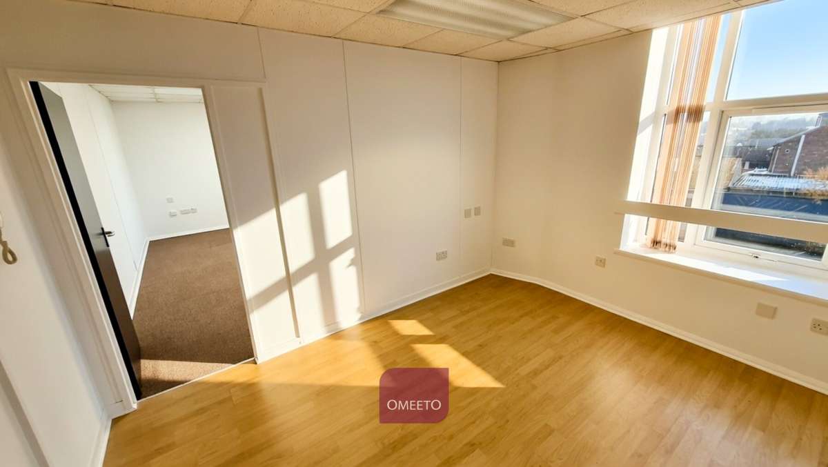 Office in Stapleford - photo 2