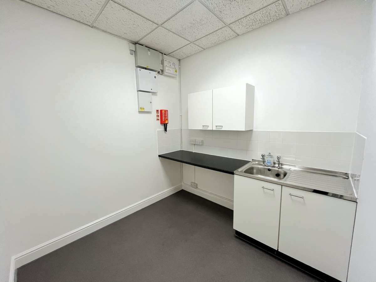 Office in Chelmsford - photo 4