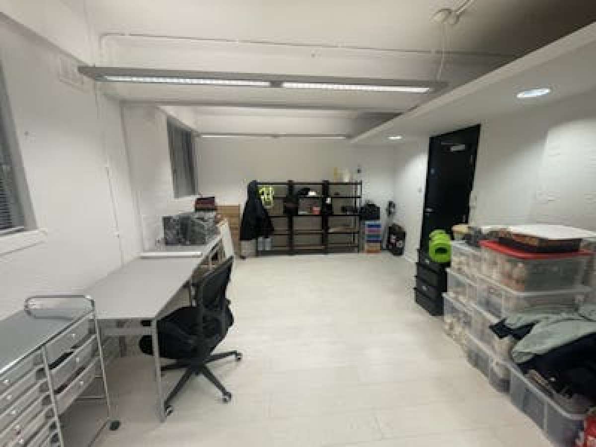 Office in Greenwich - photo 3