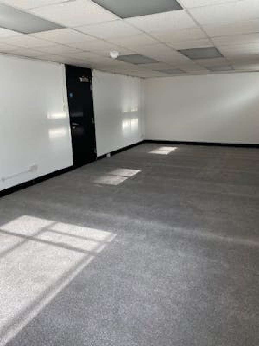 Office in Greenwich - photo 2