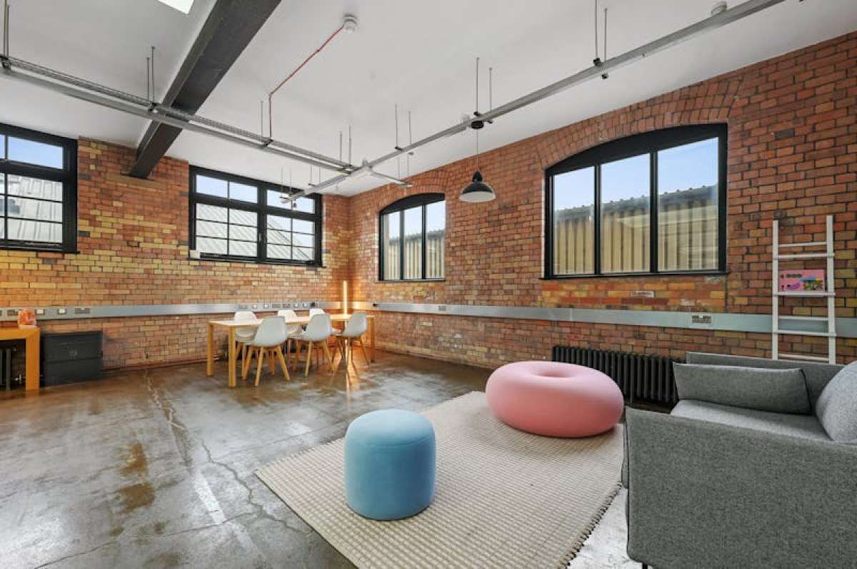 Office in London - photo 4