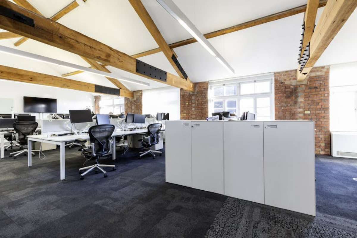 Office in London - photo 4