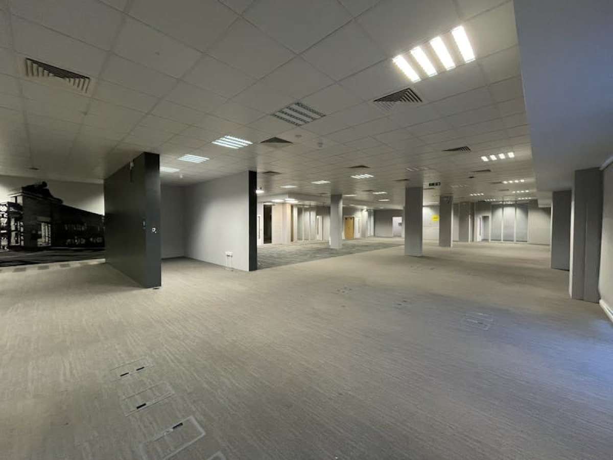 Office in London - photo 4