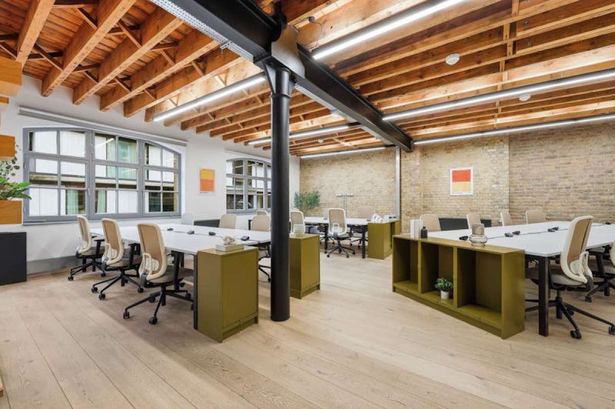 Office in London - photo 4