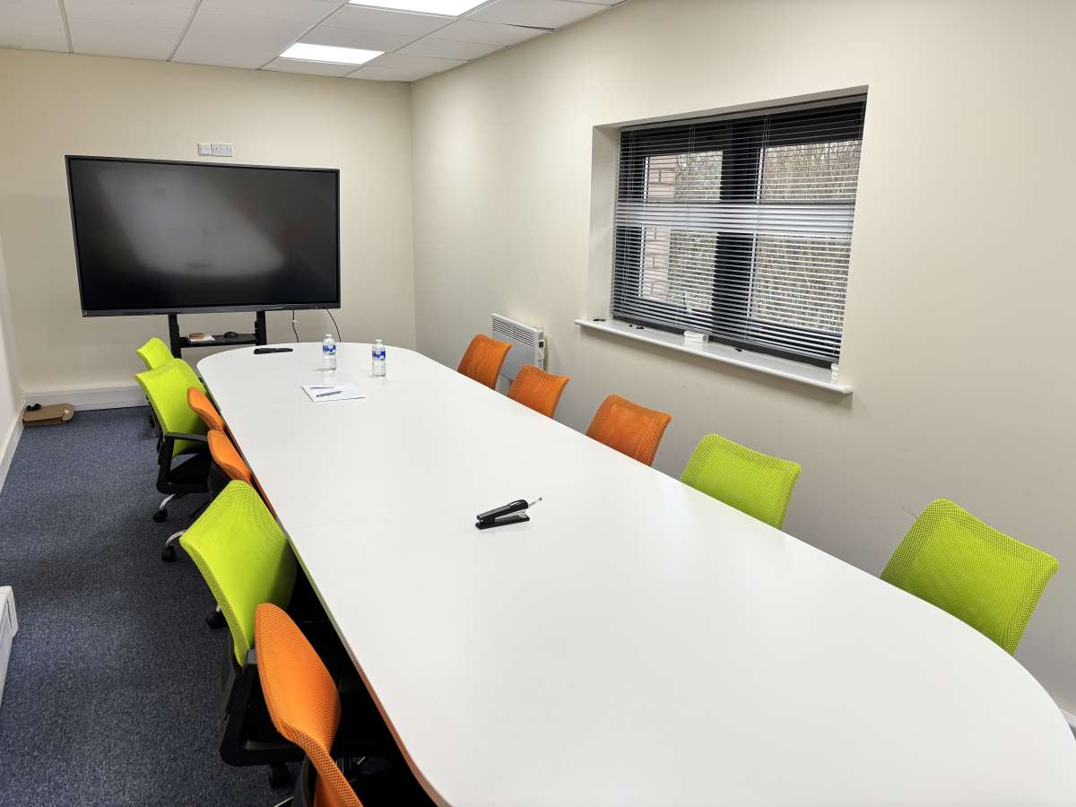 Office in Leicester - photo 3