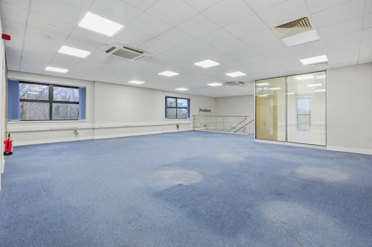 Office in Sheffield - photo 2