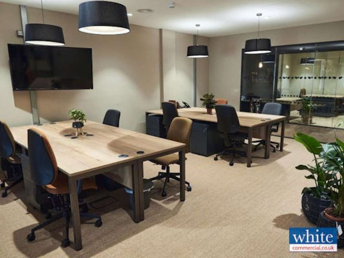 Office in Bicester - photo 3