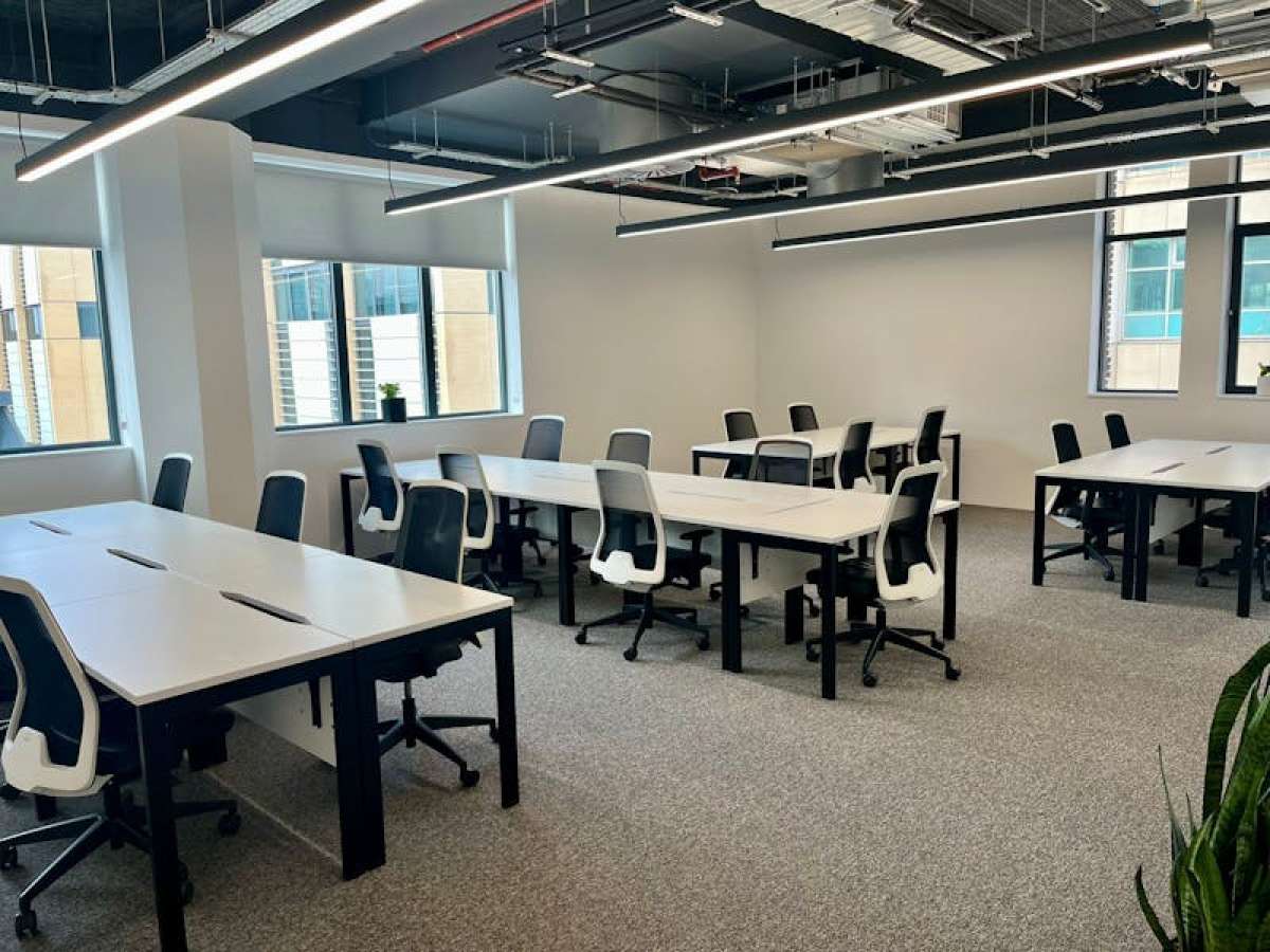 Office in London - photo 4