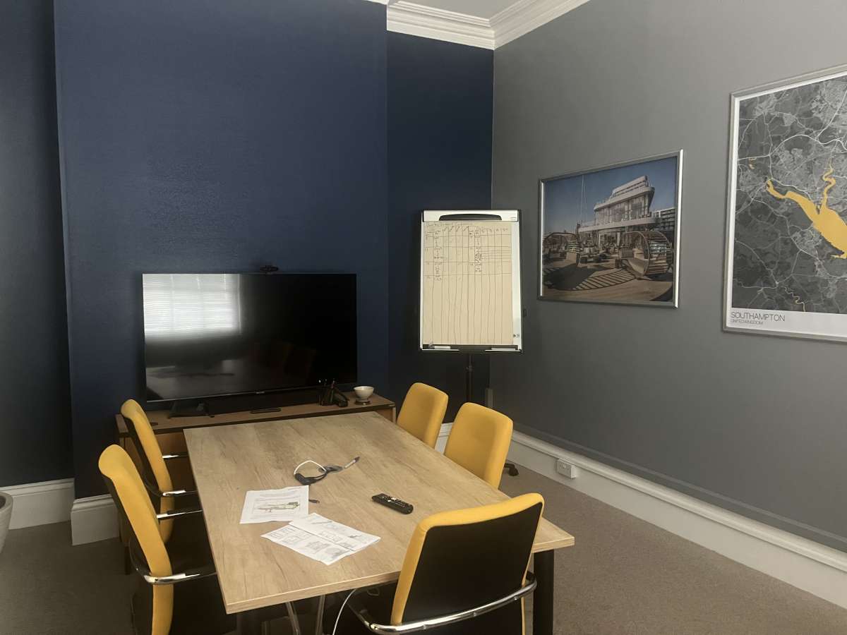 Office in Southampton - photo 4
