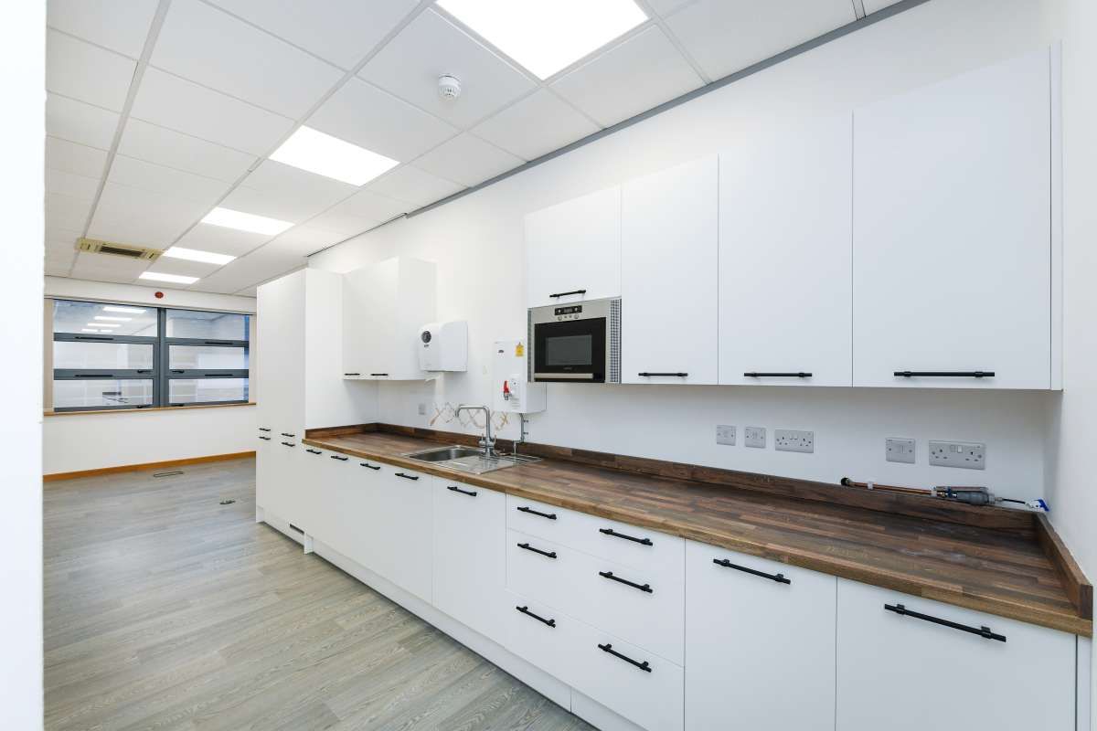 Office in Nottingham - photo 4