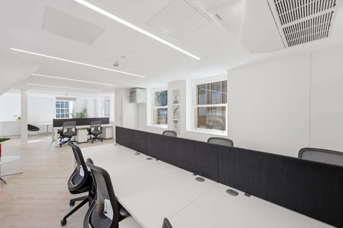 Office in London - photo 4