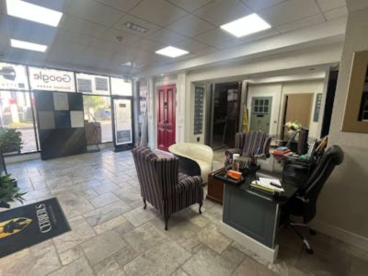 Office in Lee - photo 2