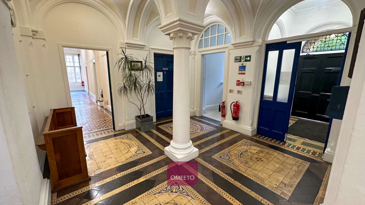 Office in Derby - photo 4