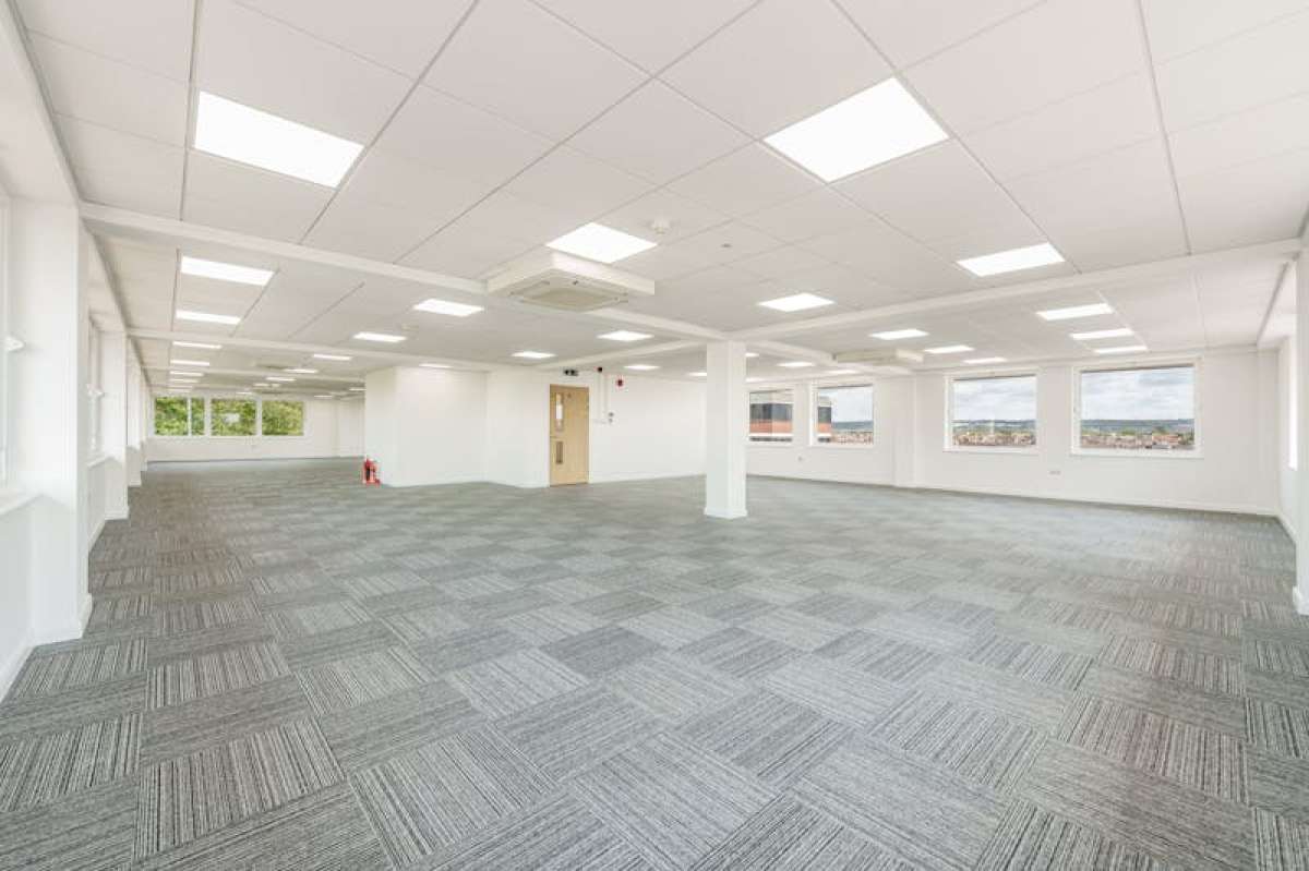 Office in Portsmouth - photo 4