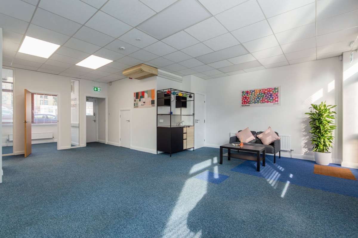 Office in Bournemouth - photo 2