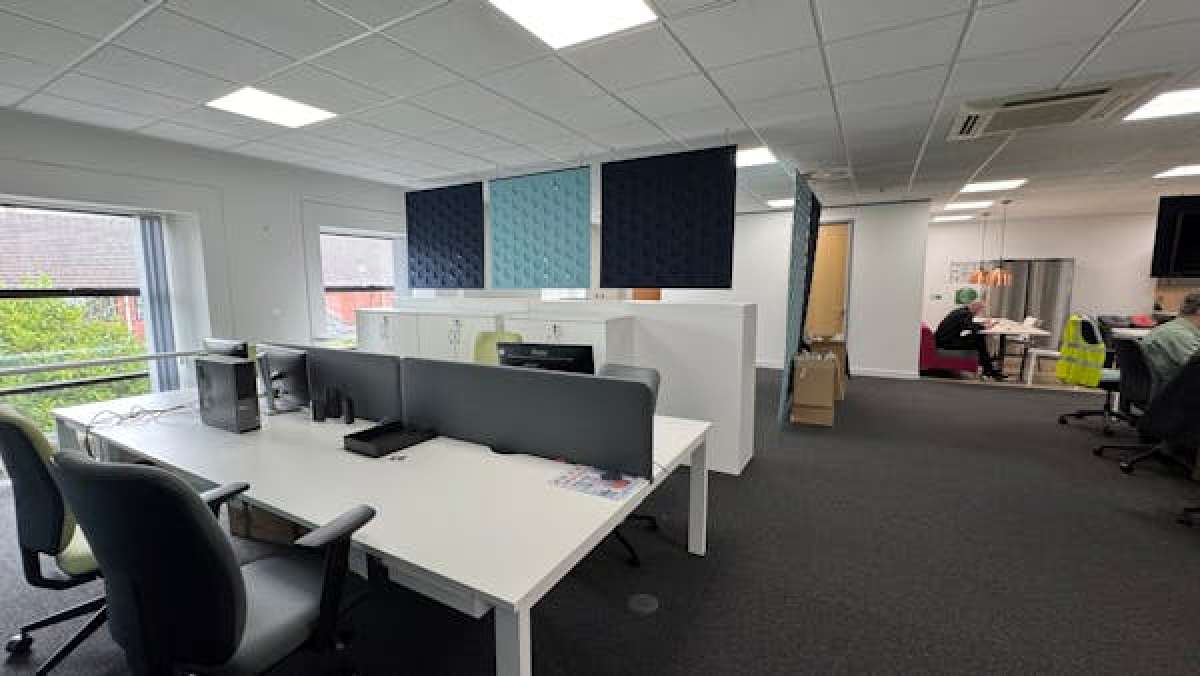 Office in Worcester - photo 4