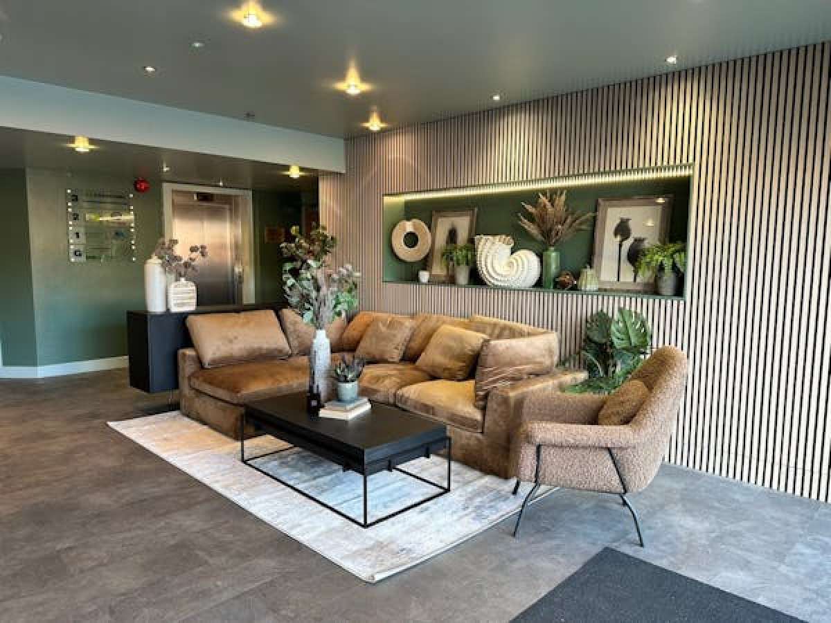 Office in Solihull - photo 4