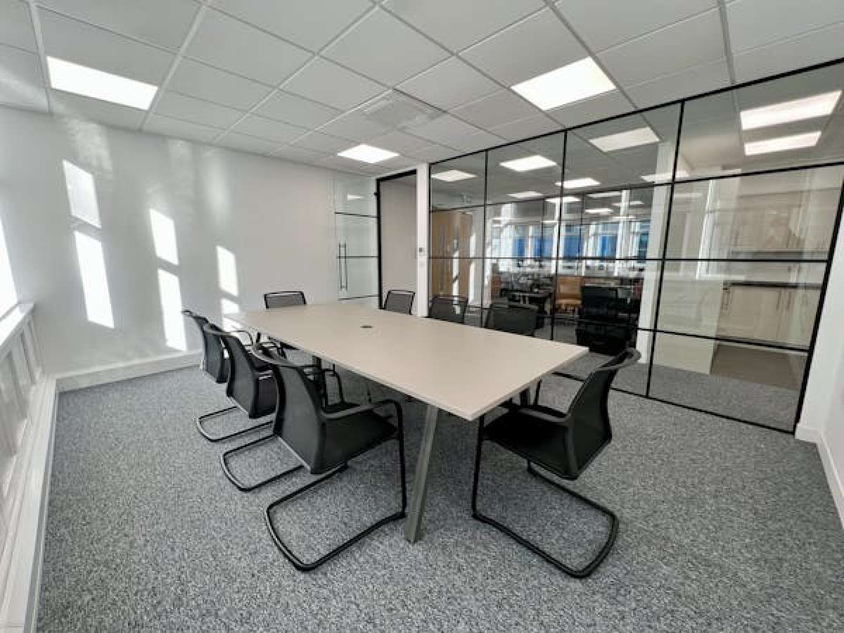 Office in London - photo 3