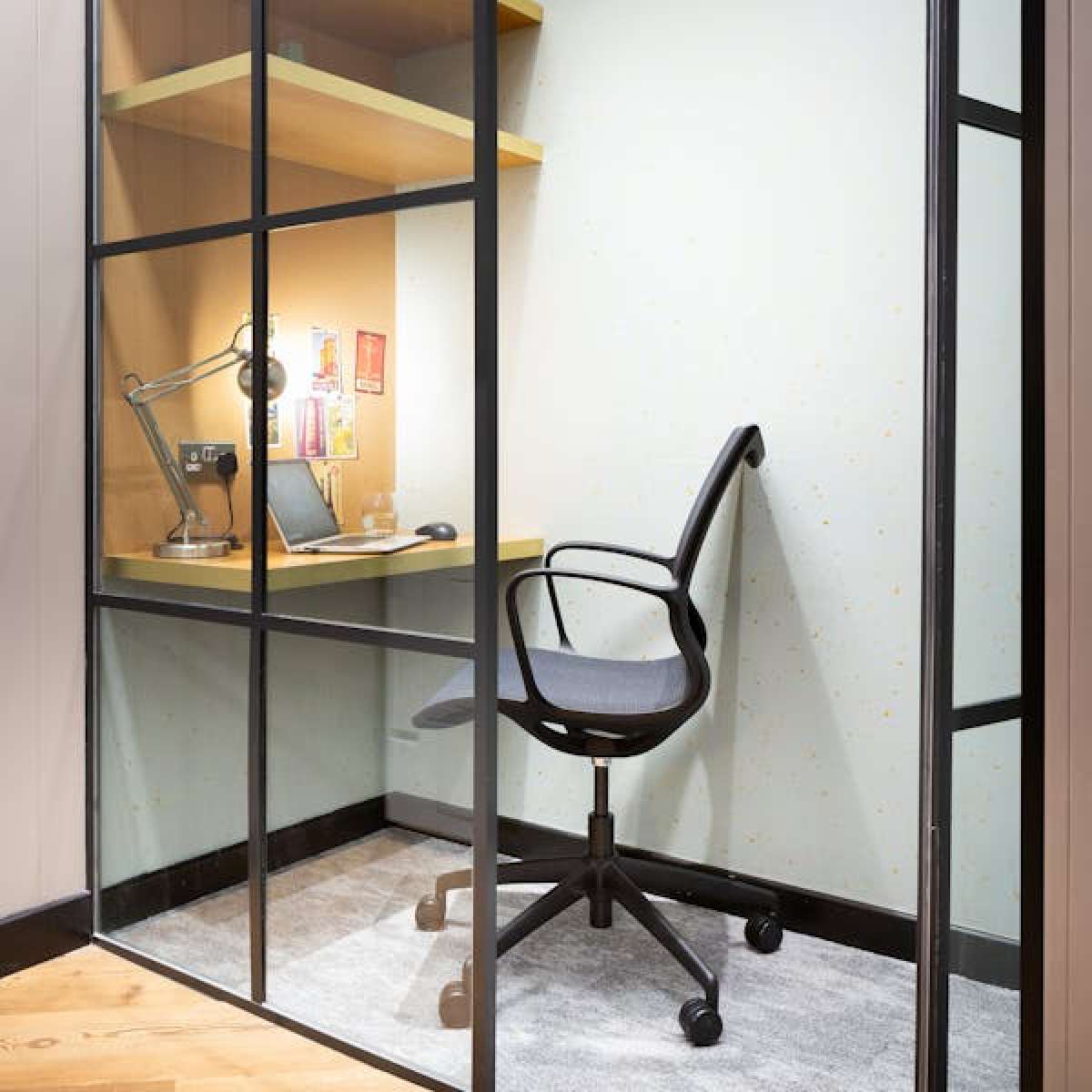 Office in London - photo 3