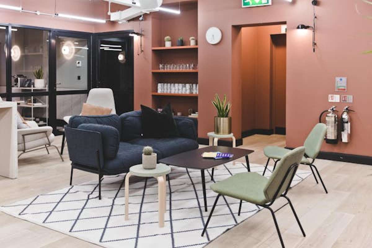 Office in London - photo 4