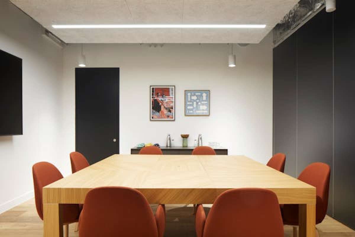 Office in London - photo 4