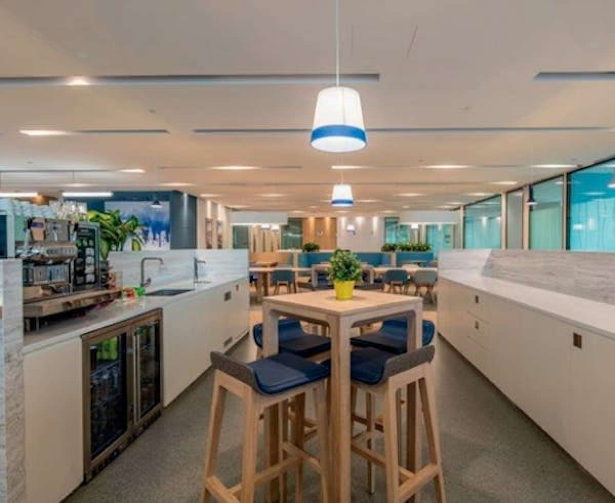 Office in Altrincham - photo 4