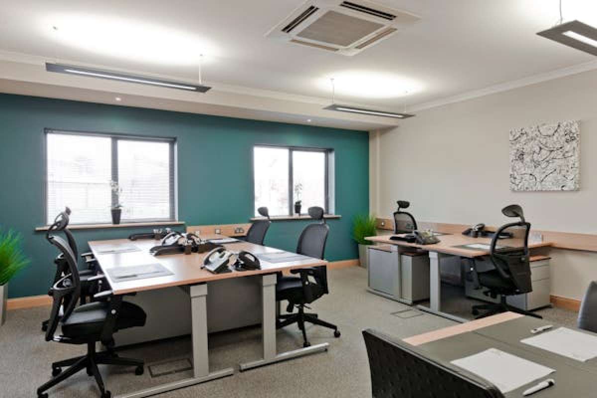 Office in Manchester - photo 3