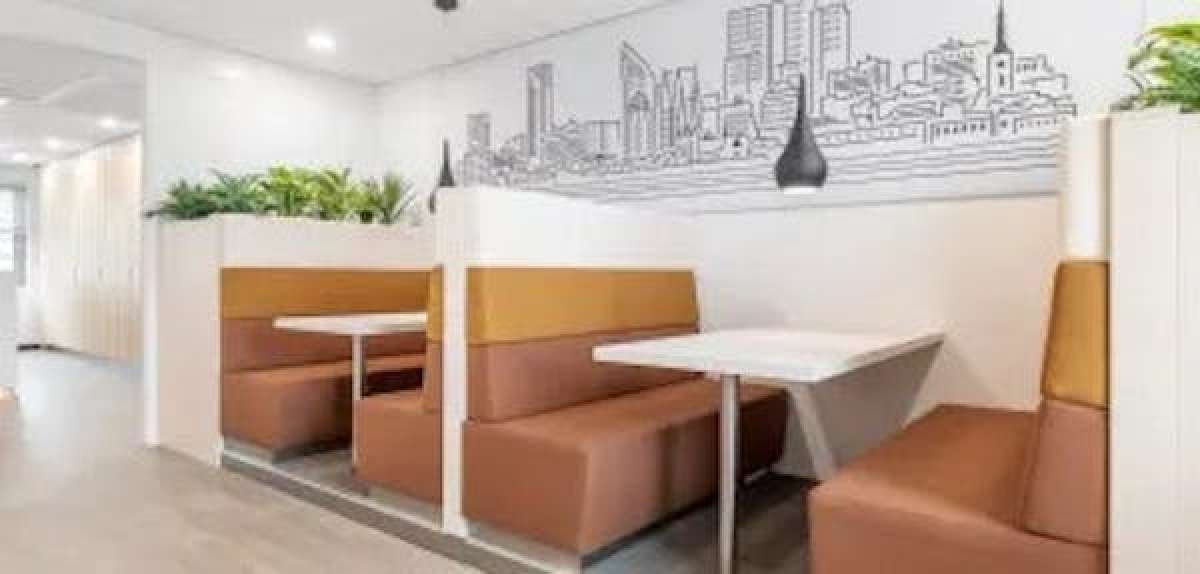 Office in Manchester - photo 2