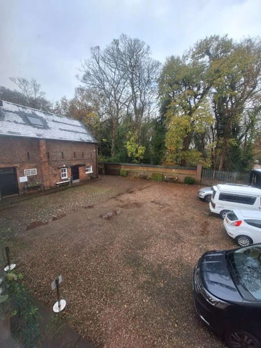 Office in Wirral - photo 4