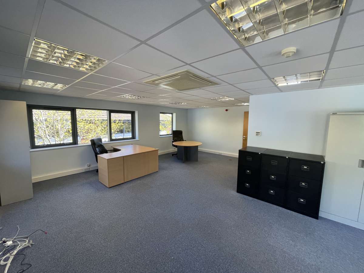 Office in Needwood - photo 2