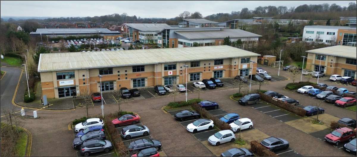 Office in Nottingham Business Park - photo 4