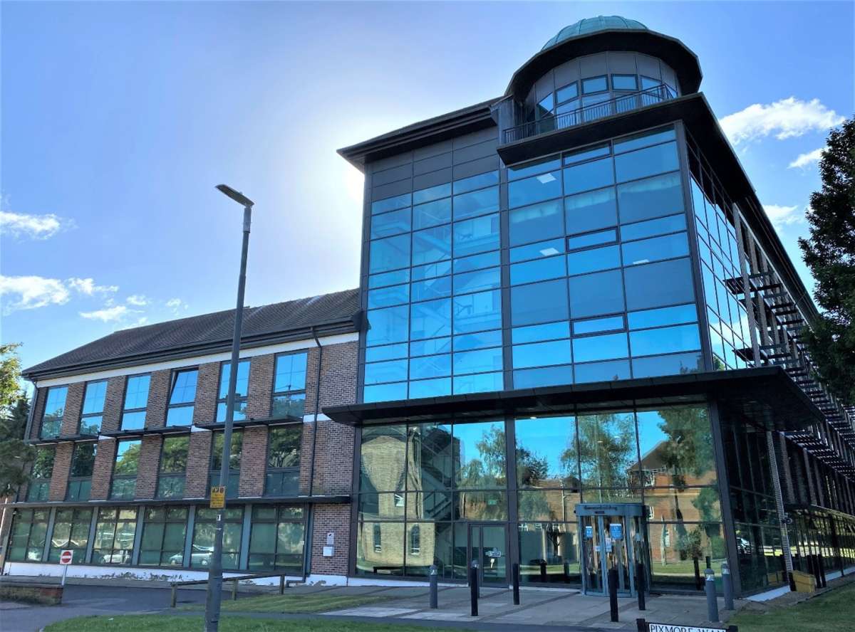 Office in Letchworth Garden City - photo 2