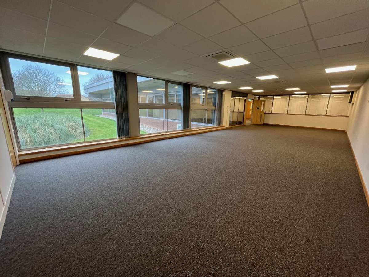 Office in Colchester - photo 2