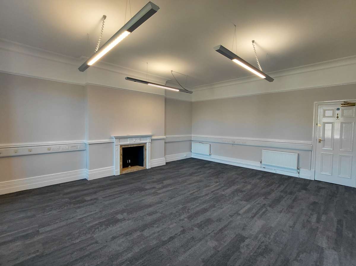 Office in Westerham - photo 3