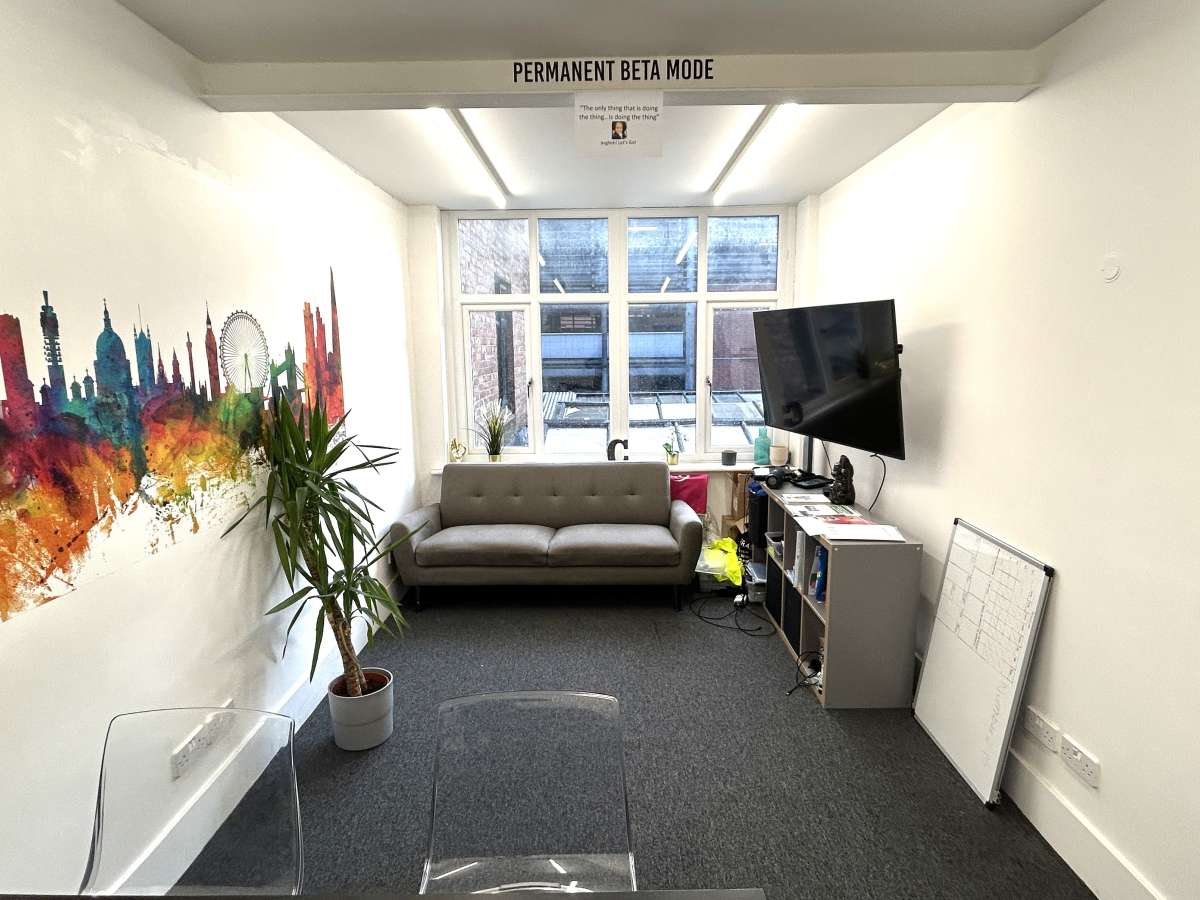 Office in Manchester - photo 4