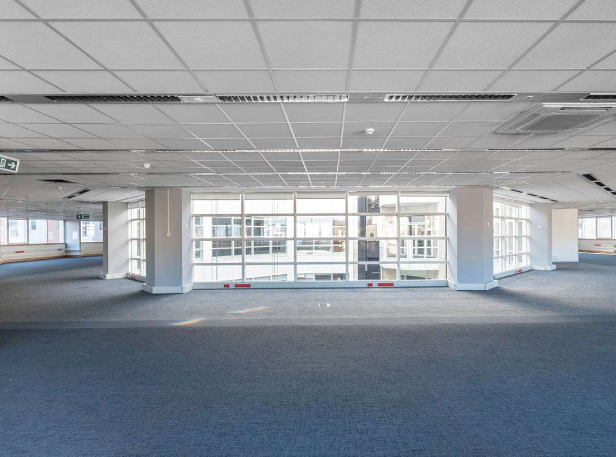 Office in Reading - photo 3